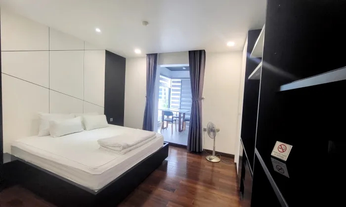 Cute Top Floor P&H Serviced Apartment Phu Nhuan HCMC 40sqm 600 USD/month