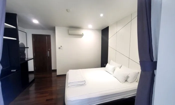 Cute Top Floor P&H Serviced Apartment Phu Nhuan HCMC 40sqm 600 USD/month