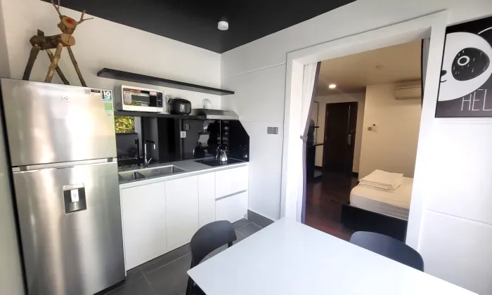 Cute Top Floor P&H Serviced Apartment Phu Nhuan HCMC 40sqm 600 USD/month
