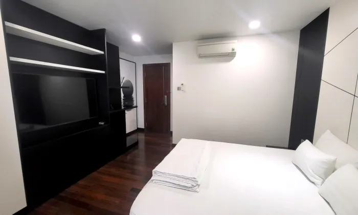 Cute Top Floor P&H Serviced Apartment Phu Nhuan HCMC 40sqm 600 USD/month