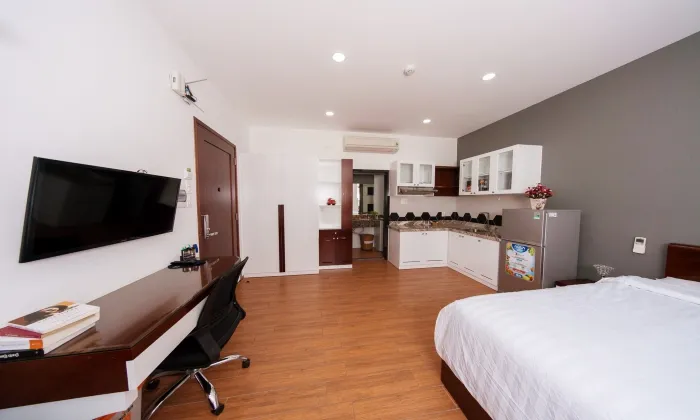Garden Building Apartment For Rent in Cao Thang St D3 HCMC 40sqm 600 USD/month