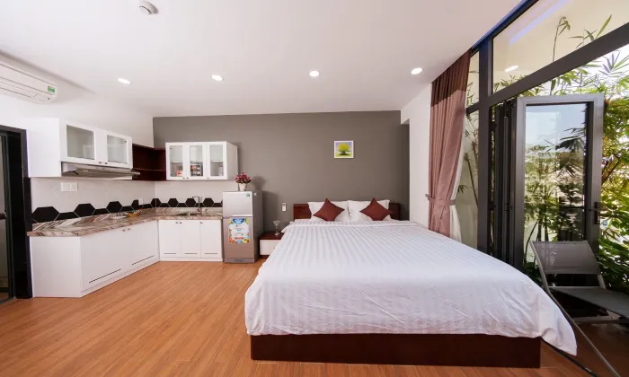 Garden Building Apartment For Rent in Cao Thang St D3 HCMC 40sqm 600 USD/month