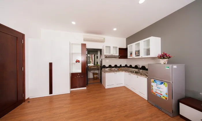 Garden Building Apartment For Rent in Cao Thang St D3 HCMC 40sqm 600 USD/month