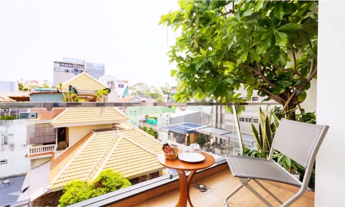 Garden Building Apartment For Rent in Cao Thang St D3 HCMC 40sqm 600 USD/month