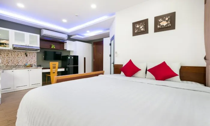 Stunning Studio Garden Building Serviced Apartment For Rent in District 3 HCMC 40sqm 600 USD/month