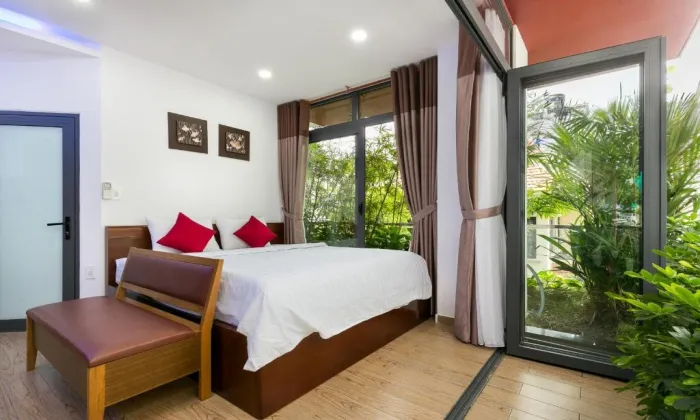 Stunning Studio Garden Building Serviced Apartment For Rent in District 3 HCMC 40sqm 600 USD/month