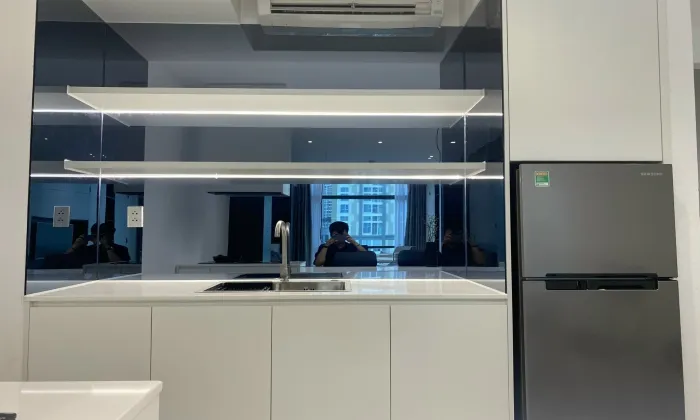 Modern Studio Serviced Apartment in Nguyen Huu Canh St Binh Thanh District HCMC 40sqm 700 USD/month