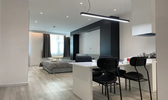 Modern Studio Home For Rent in Binh Thanh District HCMC 40sqm 700 USD/month