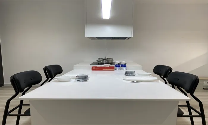 Modern Studio Home For Rent in Binh Thanh District HCMC 40sqm 700 USD/month