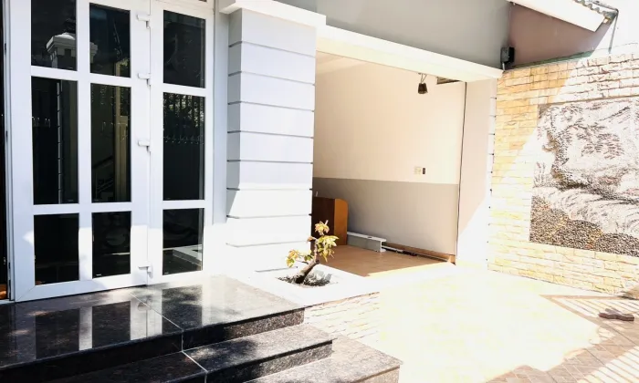 Partly Furnished Five Bedroom House In Fideco Compound Thao Dien HCMC 400sqm 2,750 USD/month