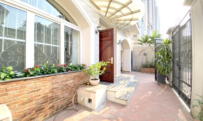 Nice Partly Furnished Villa For Rent in Vo Truong Toan Thao Dien HCMC 300sqm 2,500 USD/month