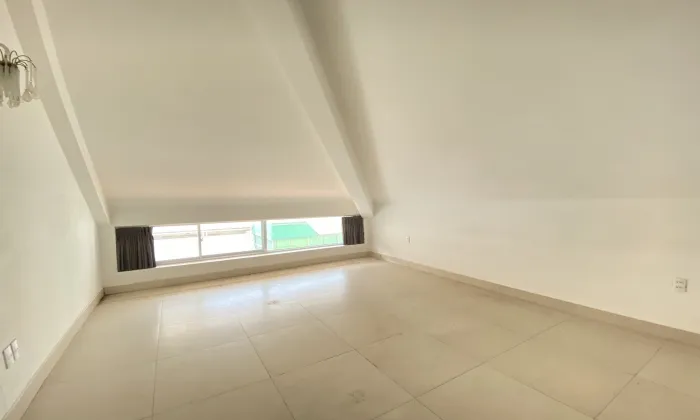 Big Villa For Rent in 188 Nguyen Van Huong Thao Dien Ward HCMC 900sqm 4,000 USD/month