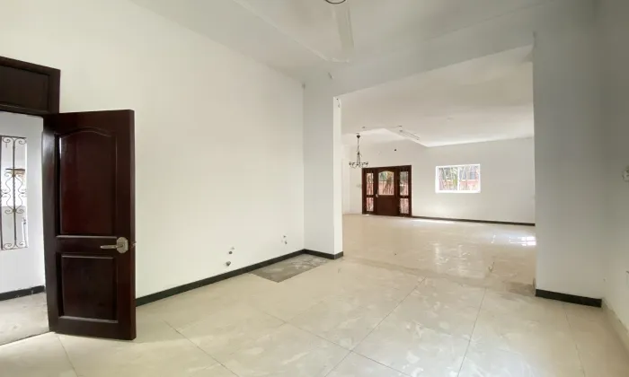 Big Villa For Rent in 188 Nguyen Van Huong Thao Dien Ward HCMC 900sqm 4,000 USD/month