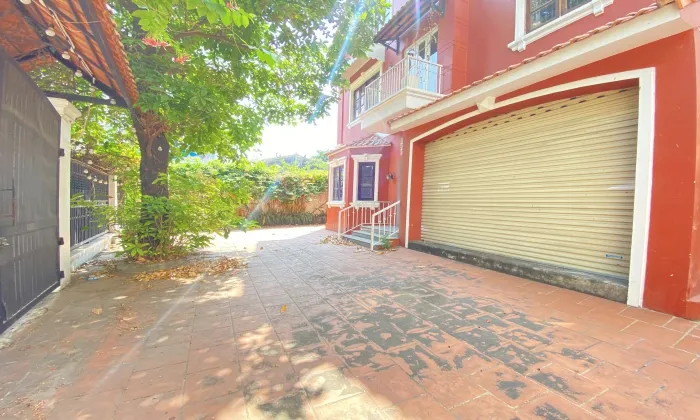 Big Villa For Rent in 188 Nguyen Van Huong Thao Dien Ward HCMC 900sqm 4,000 USD/month
