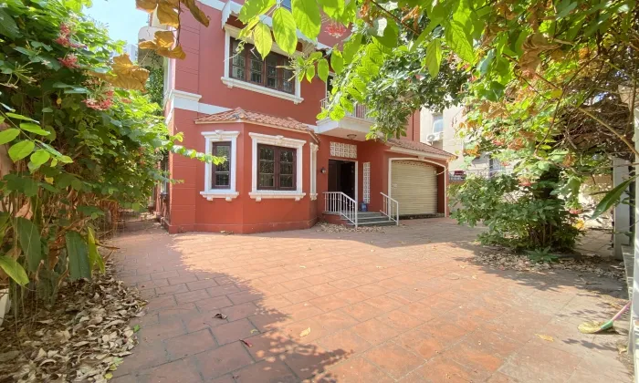 Big Villa For Rent in 188 Nguyen Van Huong Thao Dien Ward HCMC 900sqm 4,000 USD/month