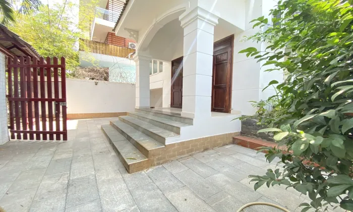 New And Clean Villa For Rent in 216 Nguyen Van Huong Thao Dien Ward HCMC 500sqm 3,000 USD/month