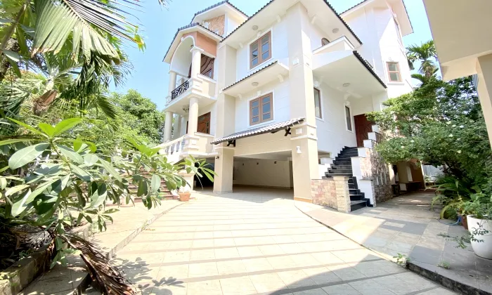 Spacious Villa For Rent in Fideco Compound 14 Thao Dien Street District 2 HCM 800sqm 4,000 USD/month