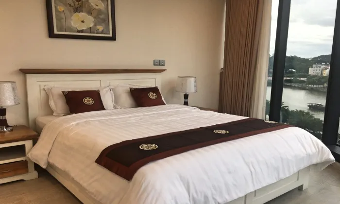 Canal View Vinhomes Golden River Apartment For Rent HCM 108sqm 1,500 USD/month