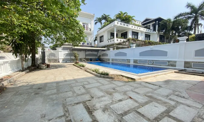Four Bedroom Villa for rent in Nguyen U Di Street Thao Dien Ward HCMC 700sqm 4,500 USD/month