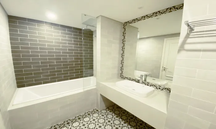 Queen Pearl Serviced Apartment in Binh Thanh HCMC 95sqm 1,000 USD/month