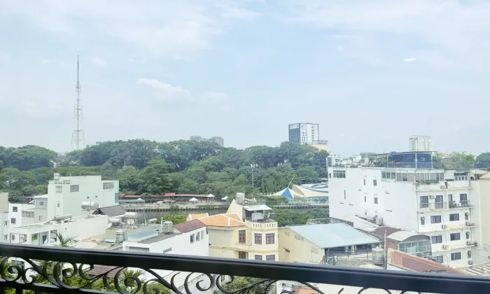 Queen Pearl Serviced Apartment in Binh Thanh HCMC 95sqm 1,000 USD/month