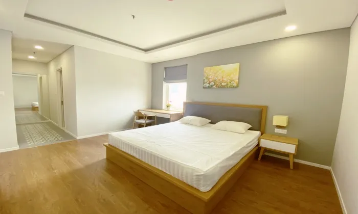Queen Pearl Serviced Apartment in Binh Thanh HCMC 95sqm 1,000 USD/month