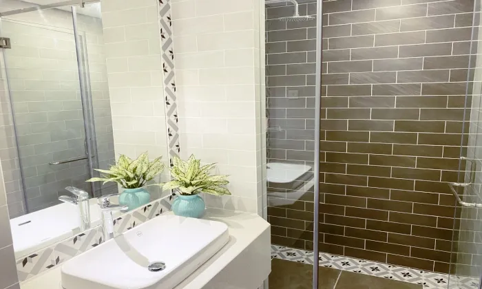 Studio Queen Pearl Serviced Apartment in Binh Thanh HCMC 45sqm 750 USD/month