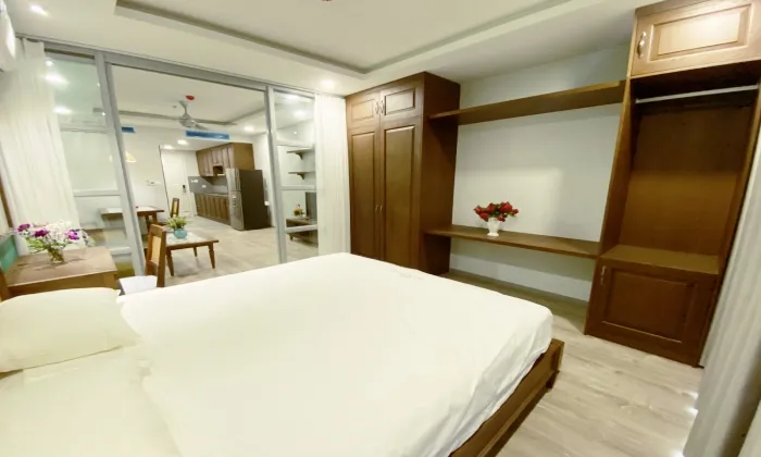 Studio Queen Pearl Serviced Apartment in Binh Thanh HCMC 45sqm 750 USD/month