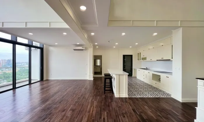 Penthouse D' Lusso Apartment for rent in HCMC 175sqm 1,600 USD/month