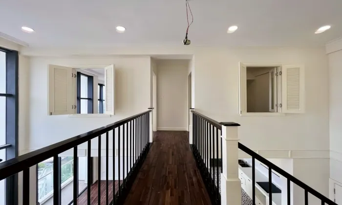 Penthouse D' Lusso Apartment for rent in HCMC 175sqm 1,600 USD/month