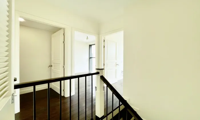 Unfurnished D' Lusso Apartment for rent in HCM 98sqm 800 USD/month