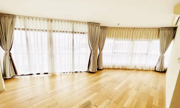 Unfurnished 3Beds City Garden Apartment For Rent HCM 140sqm 1,700 USD/month