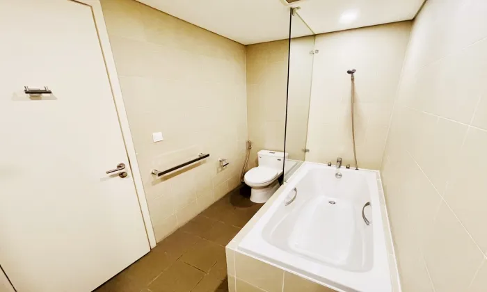 Unfurnished 3Beds City Garden Apartment For Rent HCM 140sqm 1,700 USD/month