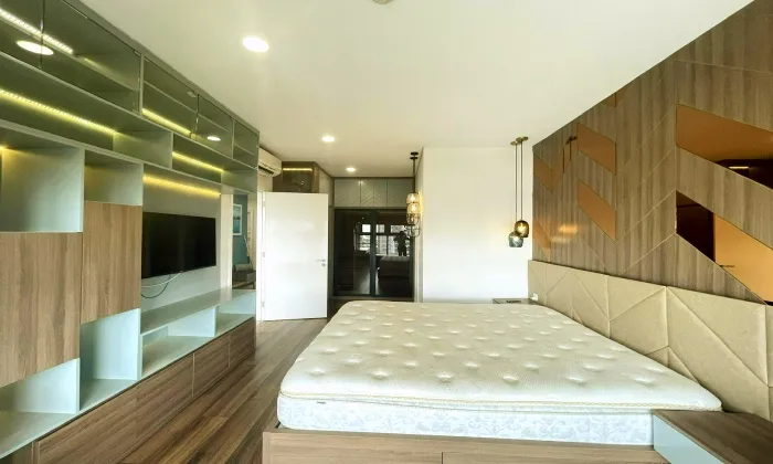 03 Beds Canary Diamond Island Apartment For Rent HCM 135sqm 1,800 USD/month