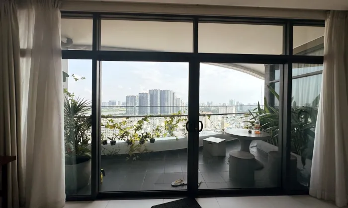 3Beds Home For Rent in City Garden Binh Thanh HCM 160sqm 2,850 USD/month