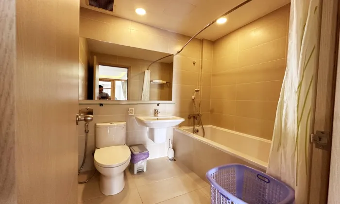 Modern Maple Leaf Serviced Apartment Binh Thanh HCM 50sqm 800 USD/month