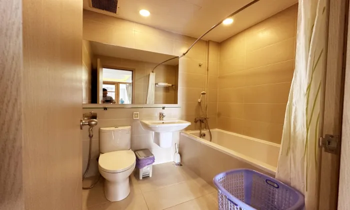 Modern Maple Leaf Serviced Apartment Binh Thanh HCM 50sqm 800 USD/month