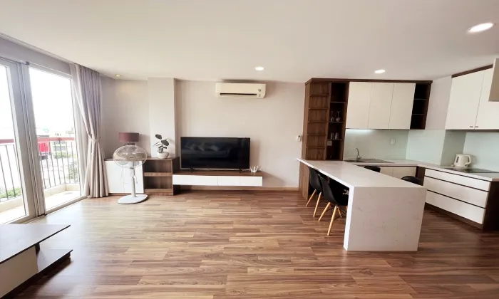 Two Balconies One Bedroom Serviced Apartment For Rent in HCM 65sqm 950 USD/month