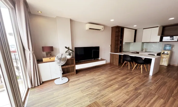 Two Balconies One Bedroom Serviced Apartment For Rent in HCM 65sqm 950 USD/month