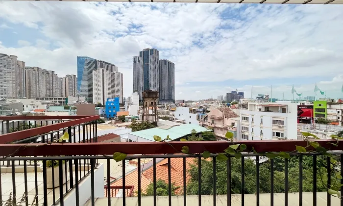 Two Balconies One Bedroom Serviced Apartment For Rent in HCM 65sqm 950 USD/month