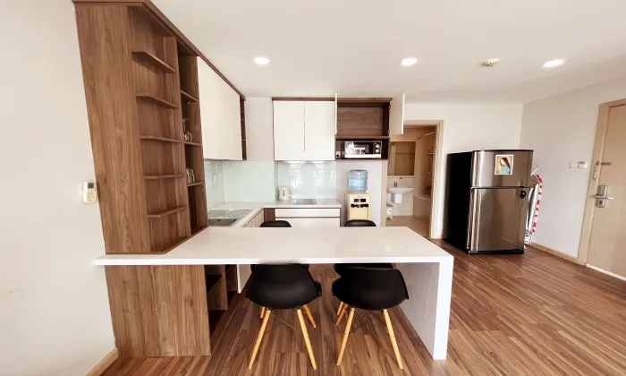Two Balconies One Bedroom Serviced Apartment For Rent in HCM 65sqm 950 USD/month
