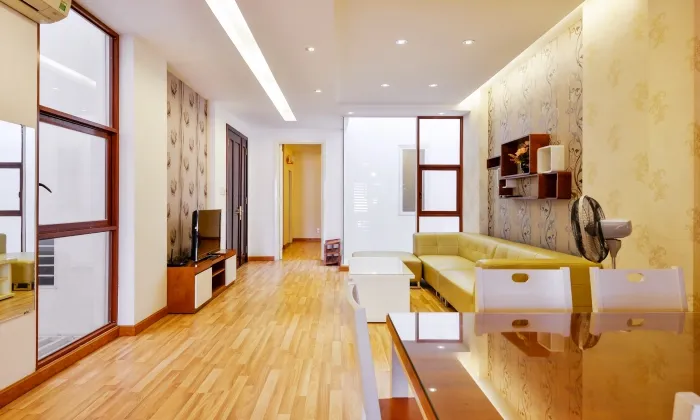 02Beds Apartment Near Ben Thanh Market Ho Chi Minh City 80sqm 800 USD/month