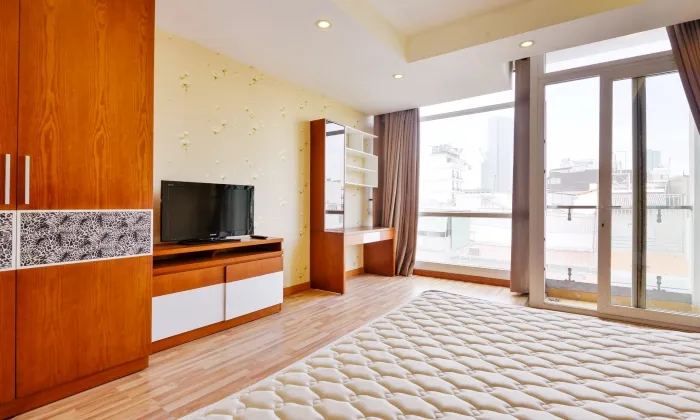 02Beds Apartment Near Ben Thanh Market Ho Chi Minh City 80sqm 800 USD/month