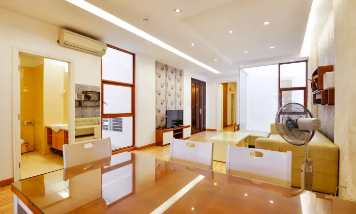 02Beds Apartment Near Ben Thanh Market Ho Chi Minh City 80sqm 800 USD/month