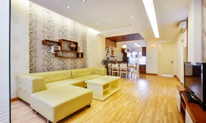 02Beds Apartment Near Ben Thanh Market Ho Chi Minh City 80sqm 800 USD/month