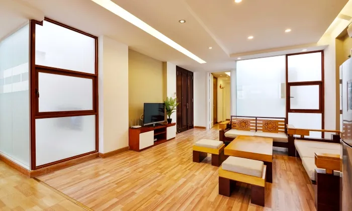 Small Penthouse Apartment for rent in District 1 HCMC 100sqm 1,000 USD/month