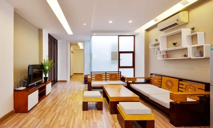 Small Penthouse Apartment for rent in District 1 HCMC 100sqm 1,000 USD/month