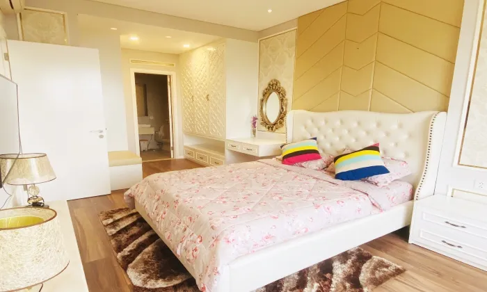 Corner 3Beds Diamond Island apartment for rent HCMC 118sqm 2,000 USD/month