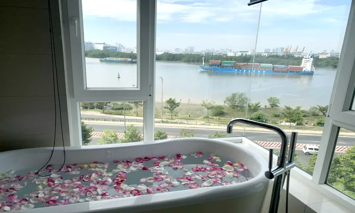 Low Floor 02 Bedroom Diamond Island Apartment For Rent HCM 97sqm 1,300 USD/month