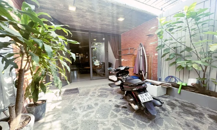 4Beds House For Rent in Road 8 An Phu Ho Chi Minh City 200sqm 1,300 USD/month